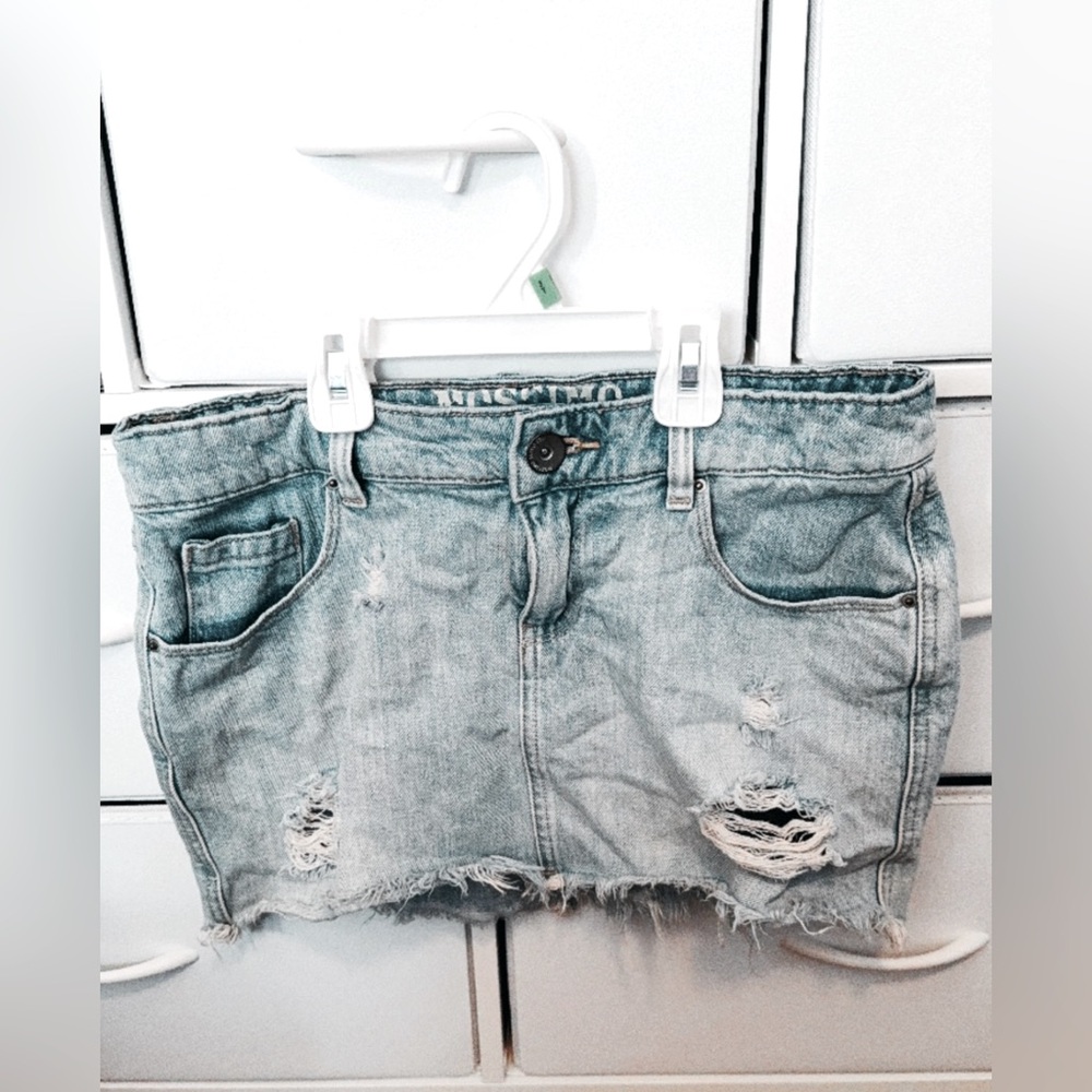 Mossimo Women’s denim skirt size 7